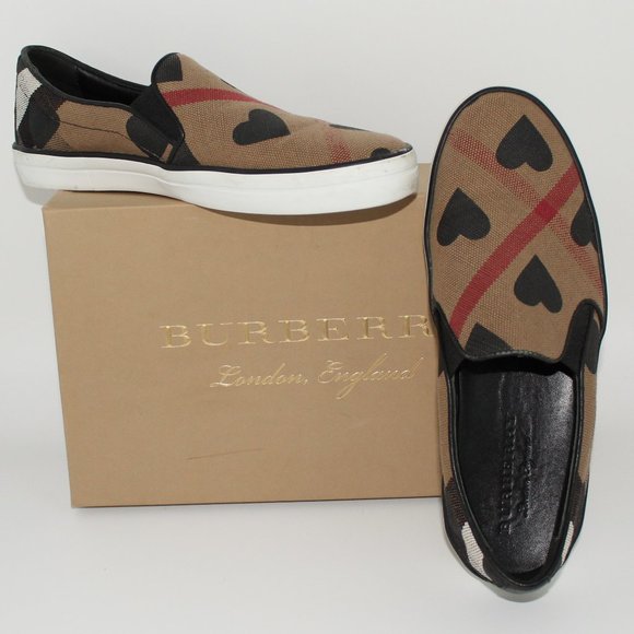Women's Burbbery Gauden Heart Check Linen Slip On Sneakers Sz 39/8.5 US - Picture 1 of 7